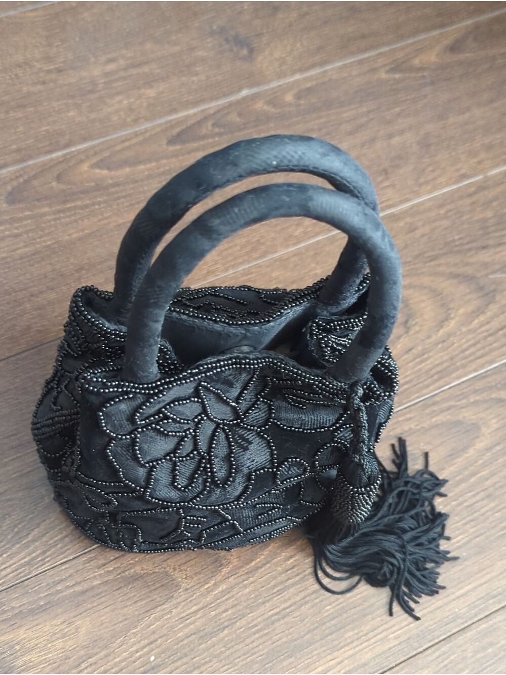 Vintage JEANNE LOTTIE Elegant Black Beaded Floral Tassel Top-Handle Bag - Picture 13 of 13